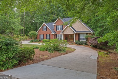 Beautiful brick home located within one mile of Cannongate Golf on Canongate Golf Club in Georgia - for sale on GolfHomes.com, golf home, golf lot