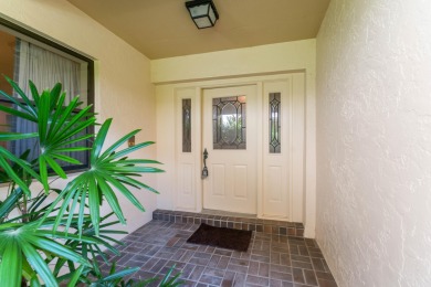 Welcome to the beautiful condominium community of Waterbend on Jonathans Landing Golf Club in Florida - for sale on GolfHomes.com, golf home, golf lot