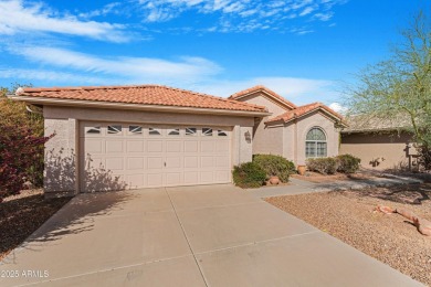 This lovingly kept home offers a bright and airy feel with fresh on Oakwood Golf Club  in Arizona - for sale on GolfHomes.com, golf home, golf lot