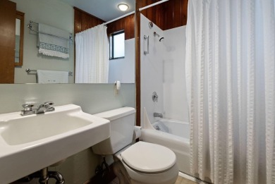 This Black Butte Ranch Condominium offers approximately 1,250 on Black Butte Ranch Golf Club Big Meadow in Oregon - for sale on GolfHomes.com, golf home, golf lot