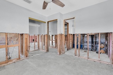 Located in the premier Snell Isle neighborhood of St. Petersburg on The Renaisssance Vinoy Golf Club in Florida - for sale on GolfHomes.com, golf home, golf lot