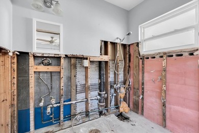 Located in the premier Snell Isle neighborhood of St. Petersburg on The Renaisssance Vinoy Golf Club in Florida - for sale on GolfHomes.com, golf home, golf lot