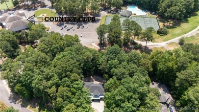 NEW LANDSCAPING AND NEW ROOF! The perfect location! 15 The on Carolina Trace Country Club in North Carolina - for sale on GolfHomes.com, golf home, golf lot