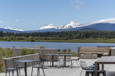 This Black Butte Ranch Condominium offers approximately 1,250 on Black Butte Ranch Golf Club Big Meadow in Oregon - for sale on GolfHomes.com, golf home, golf lot