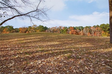 Possible VA Assumable Loan.  Welcome to this elegant home with on Kiln Creek Golf and Country Club in Virginia - for sale on GolfHomes.com, golf home, golf lot