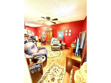 Adorable home in sought after Hunting Creek. This charming 1950s on Hopkinsville Golf and Country Club in Kentucky - for sale on GolfHomes.com, golf home, golf lot