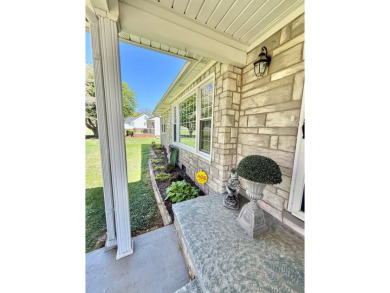 Adorable home in sought after Hunting Creek. This charming 1950s on Hopkinsville Golf and Country Club in Kentucky - for sale on GolfHomes.com, golf home, golf lot