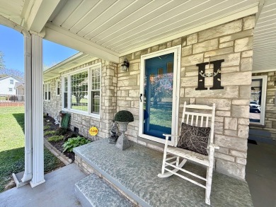 Adorable home in sought after Hunting Creek. This charming 1950s on Hopkinsville Golf and Country Club in Kentucky - for sale on GolfHomes.com, golf home, golf lot