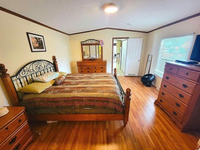 Well-Maintained, Furnished 2-Bed/2-Bath Home is just minutes to on Arrowhead Country Club in South Carolina - for sale on GolfHomes.com, golf home, golf lot