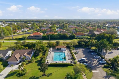 Discover this amazing condo unit, nestled within Foxwood, of the on Lakewood Country Club in Florida - for sale on GolfHomes.com, golf home, golf lot