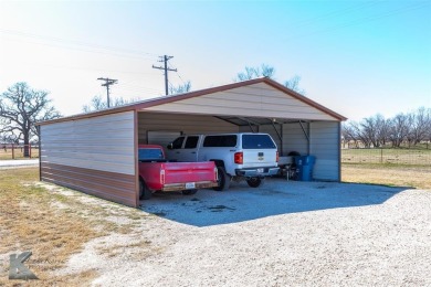 Welcome to your new life of recreation & leisure with this on Tangle Oaks Golf Club in Texas - for sale on GolfHomes.com, golf home, golf lot