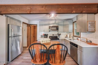 Beautifully Updated Saltbox Home in The Hideout!Tucked within on The Hideout Golf in Pennsylvania - for sale on GolfHomes.com, golf home, golf lot