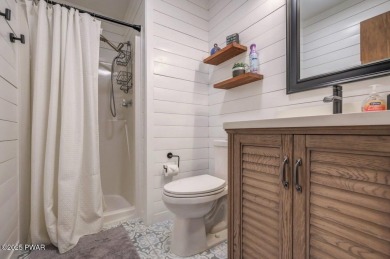 Beautifully Updated Saltbox Home in The Hideout!Tucked within on The Hideout Golf in Pennsylvania - for sale on GolfHomes.com, golf home, golf lot