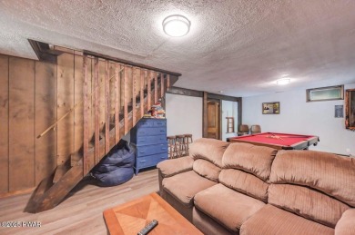 Beautifully Updated Saltbox Home in The Hideout!Tucked within on The Hideout Golf in Pennsylvania - for sale on GolfHomes.com, golf home, golf lot