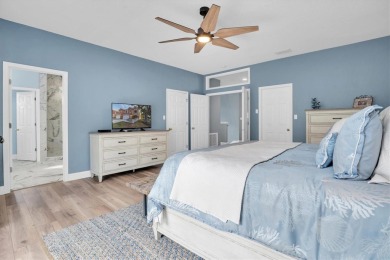 Resort-style townhome near Florida's best Gulf beaches, golf on Pasadena Yacht and Country Club in Florida - for sale on GolfHomes.com, golf home, golf lot
