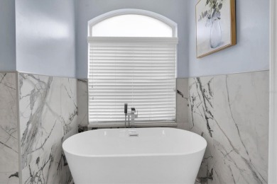 Resort-style townhome near Florida's best Gulf beaches, golf on Pasadena Yacht and Country Club in Florida - for sale on GolfHomes.com, golf home, golf lot