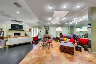 Well maintained, 4-bed, 3.5-bath home in Green Tree Country Club on Green Tree Country Club in Texas - for sale on GolfHomes.com, golf home, golf lot