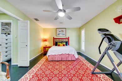 Well maintained, 4-bed, 3.5-bath home in Green Tree Country Club on Green Tree Country Club in Texas - for sale on GolfHomes.com, golf home, golf lot