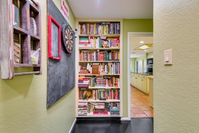 Well maintained, 4-bed, 3.5-bath home in Green Tree Country Club on Green Tree Country Club in Texas - for sale on GolfHomes.com, golf home, golf lot