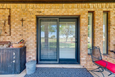 Well maintained, 4-bed, 3.5-bath home in Green Tree Country Club on Green Tree Country Club in Texas - for sale on GolfHomes.com, golf home, golf lot
