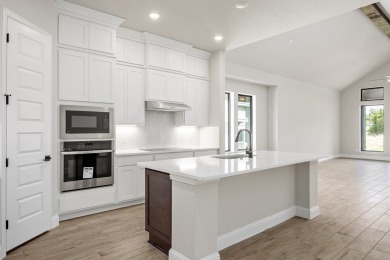 BRAND NEW CONSTRUCTION by Oakmont Homes. This charming garden on The Club At Comanche Trace in Texas - for sale on GolfHomes.com, golf home, golf lot