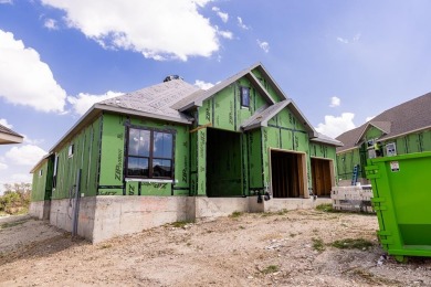 BRAND NEW CONSTRUCTION by Oakmont Homes. This charming garden on The Club At Comanche Trace in Texas - for sale on GolfHomes.com, golf home, golf lot