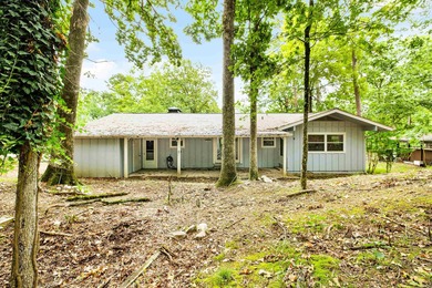 Motivated Seller, bring your offer! This recently remodeled on DeSoto Golf Course in Arkansas - for sale on GolfHomes.com, golf home, golf lot