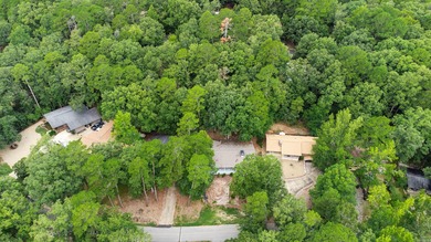 Motivated Seller, bring your offer! This recently remodeled on DeSoto Golf Course in Arkansas - for sale on GolfHomes.com, golf home, golf lot