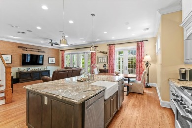 Welcome to 2714 W. Jetton Avenue -- an elegant on Palma Ceia Golf and Country Club in Florida - for sale on GolfHomes.com, golf home, golf lot