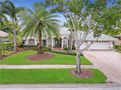MOVE IN READY with a 2022 Roof - Updated 4 BR, 3 bath, 3 car on Hammock Creek Golf Club in Florida - for sale on GolfHomes.com, golf home, golf lot