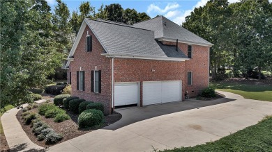 BRAND NEW ROOF!! HOME IS PRICED BELOW APPRAISAL! Beautiful on Brookstone Meadows Golf Course in South Carolina - for sale on GolfHomes.com, golf home, golf lot