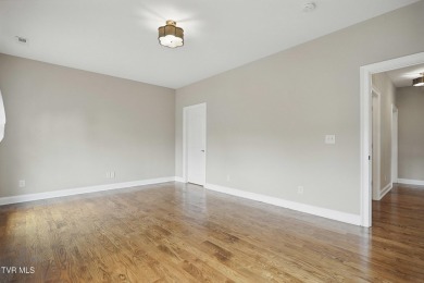Welcome to 346 Golf Ridge Dr. in Kingsport, Tennessee! Take a on Crocketts Ridge Golf Club in Tennessee - for sale on GolfHomes.com, golf home, golf lot