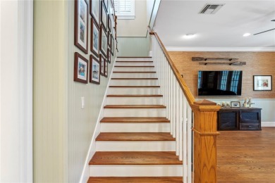 Welcome to 2714 W. Jetton Avenue -- an elegant on Palma Ceia Golf and Country Club in Florida - for sale on GolfHomes.com, golf home, golf lot