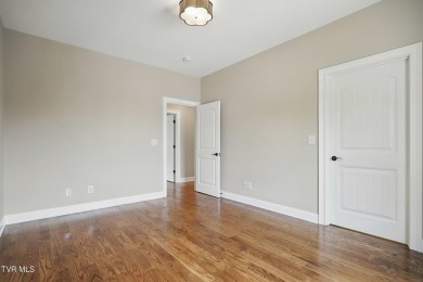Welcome to 346 Golf Ridge Dr. in Kingsport, Tennessee! Take a on Crocketts Ridge Golf Club in Tennessee - for sale on GolfHomes.com, golf home, golf lot