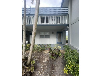 Great opportunity to own this corner 1 bedroom 1.5 bath condo on Kings Point Golf - Executive in Florida - for sale on GolfHomes.com, golf home, golf lot