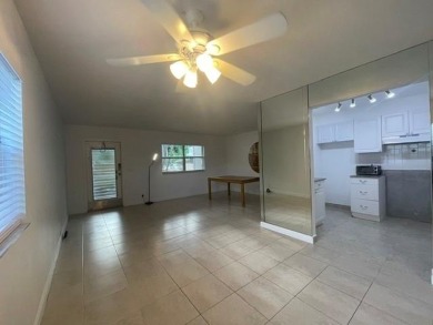 Great opportunity to own this corner 1 bedroom 1.5 bath condo on Kings Point Golf - Executive in Florida - for sale on GolfHomes.com, golf home, golf lot