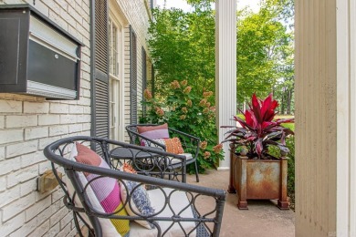 Rare opportunity to find a move in ready home in a great on Pleasant Valley Country Club in Arkansas - for sale on GolfHomes.com, golf home, golf lot