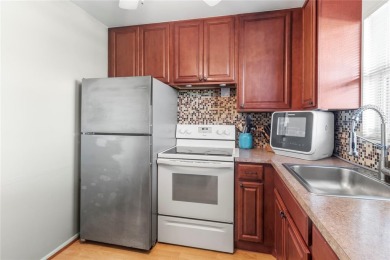 Welcome to this 2-bedroom 1-bathroom unit in the Ironwood Golf on Pinebrook/Ironwood Golf Course in Florida - for sale on GolfHomes.com, golf home, golf lot