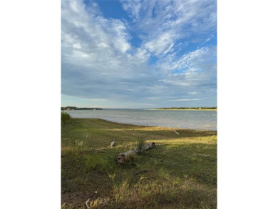 Come enjoy lake life at this beautiful lot on Lake Brownwood on Hideout Golf Club and Resort  in Texas - for sale on GolfHomes.com, golf home, golf lot