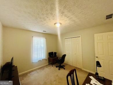 Clean well-maintained move-in ready 3/2 ranch home with 2-car on Turtle Cove Golf Course in Georgia - for sale on GolfHomes.com, golf home, golf lot
