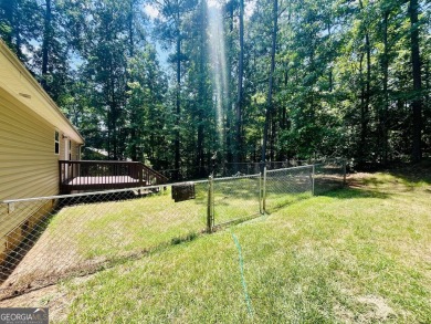 Clean well-maintained move-in ready 3/2 ranch home with 2-car on Turtle Cove Golf Course in Georgia - for sale on GolfHomes.com, golf home, golf lot