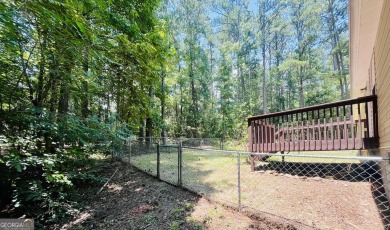 Clean well-maintained move-in ready 3/2 ranch home with 2-car on Turtle Cove Golf Course in Georgia - for sale on GolfHomes.com, golf home, golf lot