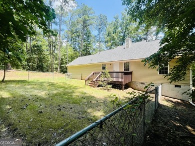 Clean well-maintained move-in ready 3/2 ranch home with 2-car on Turtle Cove Golf Course in Georgia - for sale on GolfHomes.com, golf home, golf lot