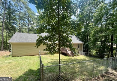 Clean well-maintained move-in ready 3/2 ranch home with 2-car on Turtle Cove Golf Course in Georgia - for sale on GolfHomes.com, golf home, golf lot