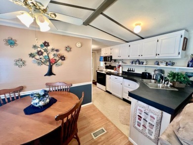 New listing! Home is being sold partially furnished. *Photos on Water Oak Country Club Estates in Florida - for sale on GolfHomes.com, golf home, golf lot
