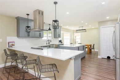 Beautifully renovated, move-in ready 3BR/2.5BA two-story home on Carrollwood Country Club in Florida - for sale on GolfHomes.com, golf home, golf lot