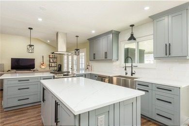 Beautifully renovated, move-in ready 3BR/2.5BA two-story home on Carrollwood Country Club in Florida - for sale on GolfHomes.com, golf home, golf lot