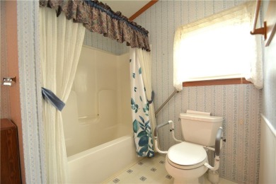 Well-maintained 3BR/2BA double-wide in a fantastic community on Winding Creek Executive Course in New York - for sale on GolfHomes.com, golf home, golf lot