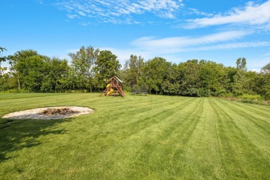 ** PRICE REDUCED **  Absolutely stunning, custom home in the on Willow Run Golf Course in Illinois - for sale on GolfHomes.com, golf home, golf lot