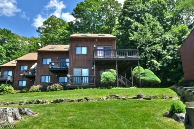 Welcome to this beautifully upgraded end-unit condo in Great on Minerals Golf Club in New Jersey - for sale on GolfHomes.com, golf home, golf lot